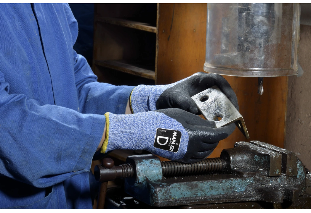 Guantes KryTech 582
